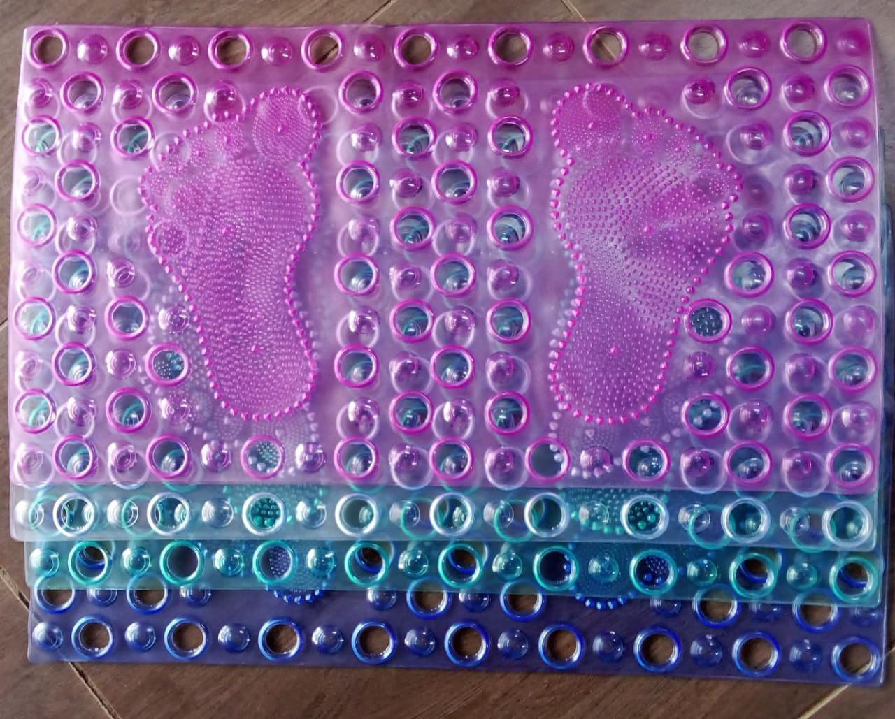 WhatsApp-Image-2025-01-07-at-20.55.57_81aff839.jpg Rectangular Anti-slip bathroom mats - Image 1